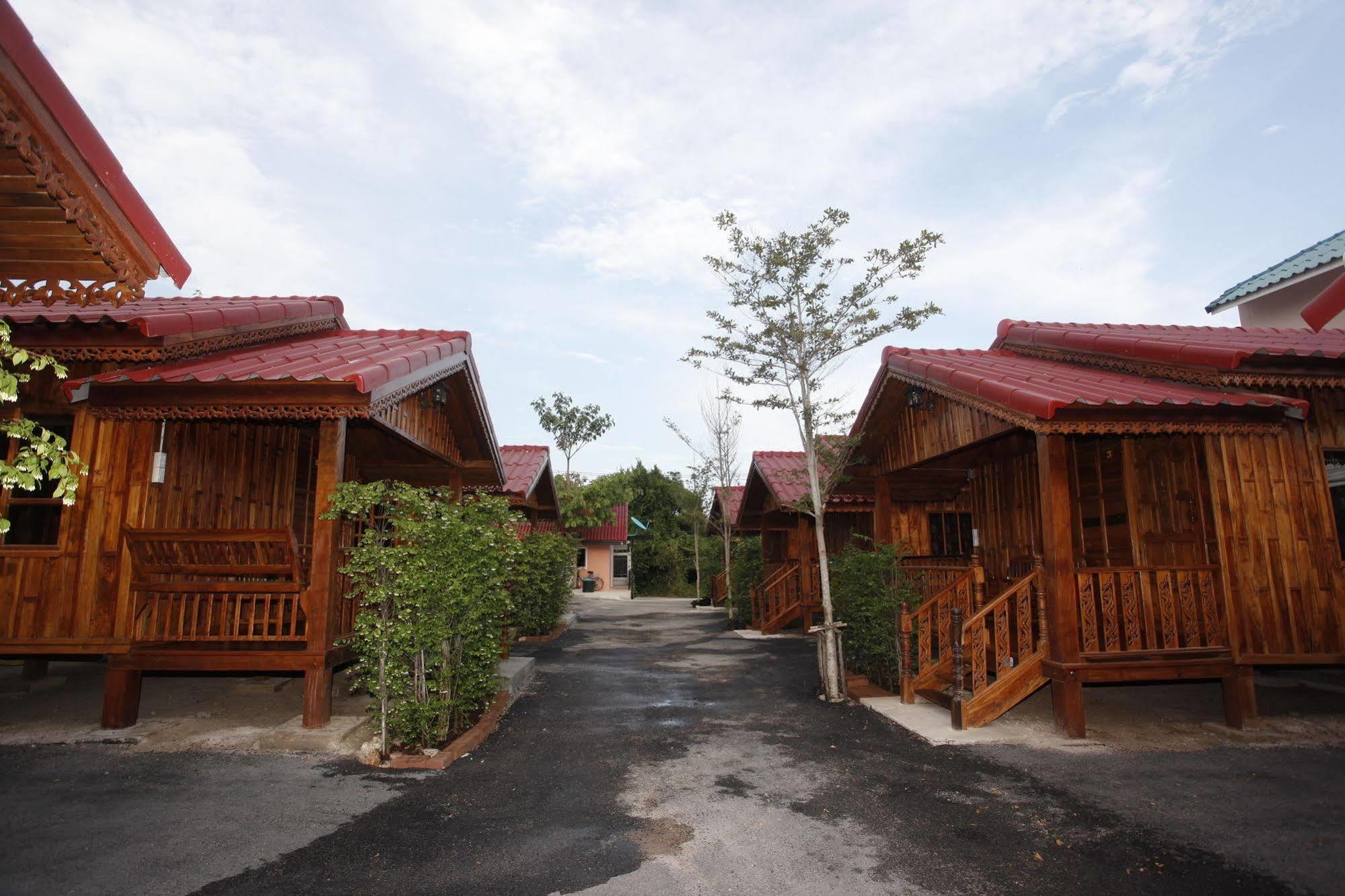 Hua Hin Lap Lae Resort Bagian luar foto